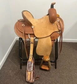 Saddlesmith Bogata Ranch 15.5" FQH -Equestrian Equipment Store image7 2 1 5