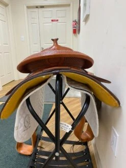 Billy Cook Trail Saddle 17" M -Equestrian Equipment Store img 2607