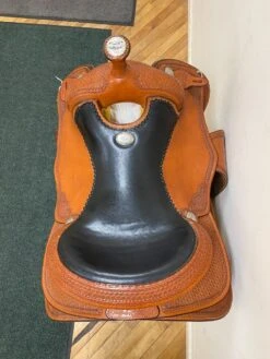 Billy Cook Trail Saddle 17" M -Equestrian Equipment Store img 2608