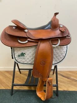 Billy Cook Trail Saddle 17" M -Equestrian Equipment Store img 2609