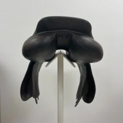 County Symmetry 18.5" M -Equestrian Equipment Store img 0047 3