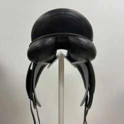 Prestige North Star 17.5" MW -Equestrian Equipment Store img 0086 1