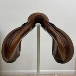 Stubben Siegfried 17" W -Equestrian Equipment Store img 0102 1