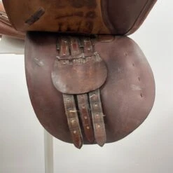 Crosby XL 17" MW -Equestrian Equipment Store img 0113 1