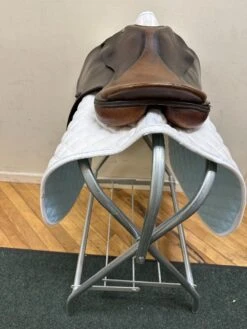 Crosby Mark V Combination 16.5" R -Equestrian Equipment Store img 0164 1