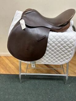 Gold Medal Saddlery 17" R AP -Equestrian Equipment Store img 0173 1