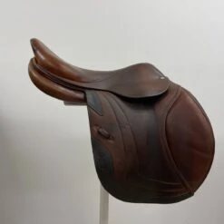 CWD SE02 17.5" M -Equestrian Equipment Store img 0584