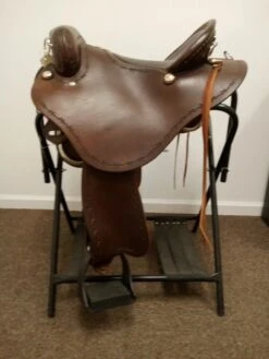 Saddlesmith Stealth Endurance 15.5" FQH -Equestrian Equipment Store img 20230524 135915