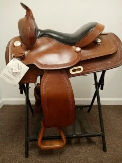 Simco Franklin Trail 16" FQH -Equestrian Equipment Store img 20230524 154739