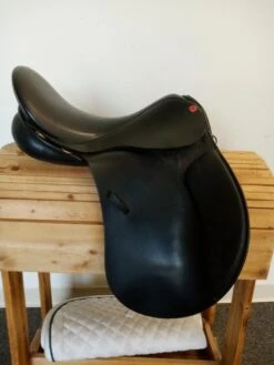 N/A SDL Dressage 18" MW -Equestrian Equipment Store img 20230920 112728