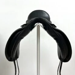 Albion Legend 17.5" XXW -Equestrian Equipment Store img 2284