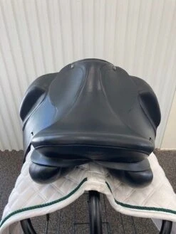 Prestige Roma 18"M -Equestrian Equipment Store img 2436 1