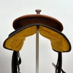 Fabtron Gaited Trail Saddle 17" Full -Equestrian Equipment Store img 2512