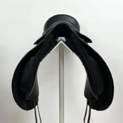 County Connection 17" MN -Equestrian Equipment Store img 3366