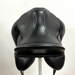 County Connection 17" MN -Equestrian Equipment Store img 3369