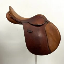 HDR 17" Medium -Equestrian Equipment Store img 3397