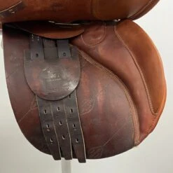 HDR 17" Medium -Equestrian Equipment Store img 3398