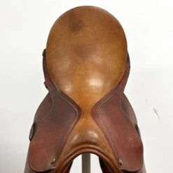 HDR 17" Medium -Equestrian Equipment Store img 3400