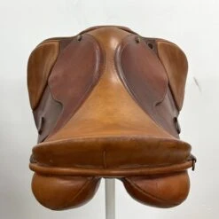 HDR 17" Medium -Equestrian Equipment Store img 3402