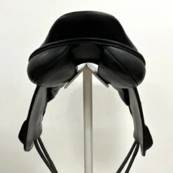 No Name Ryder Monoflap 17" MW -Equestrian Equipment Store img 3557 1