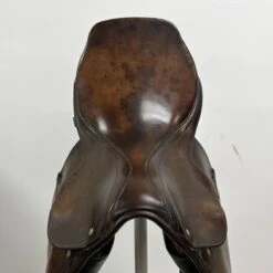 Courbette Merkur-DL 17" M -Equestrian Equipment Store img 3680