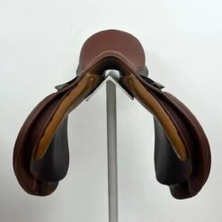 HDR Advantage 16.5" M -Equestrian Equipment Store img 3728