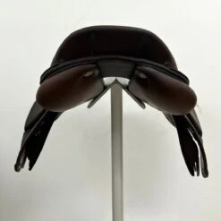 Royal Heritage 16" ADJ (XW) -Equestrian Equipment Store img 3798