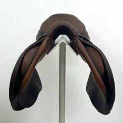 CWD SE01 16.5" M -Equestrian Equipment Store img 3861