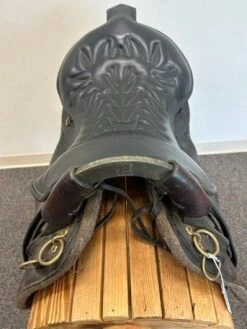 Tucker Montreal Trooper 17.5" Semi -Equestrian Equipment Store img 4283 1