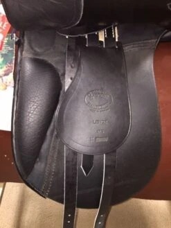 Passier Lennox 17.5" W -Equestrian Equipment Store img 5935