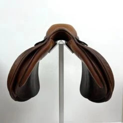 HDR Close Contact Pro 17" M -Equestrian Equipment Store img 9630