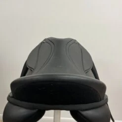 Kincade AP 16.5" M -Equestrian Equipment Store img 9808 1