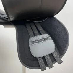 Kincade AP 16.5" M -Equestrian Equipment Store img 9811 1