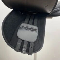 Kincade AP 16.5" M -Equestrian Equipment Store img 9813 1