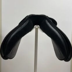 Kincade AP 16.5" W -Equestrian Equipment Store img 9818 1